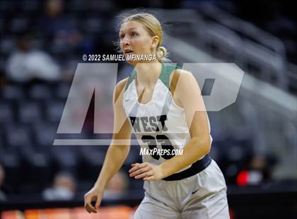 Thumbnail 3 in Millard West vs. Omaha Northwest photogallery.