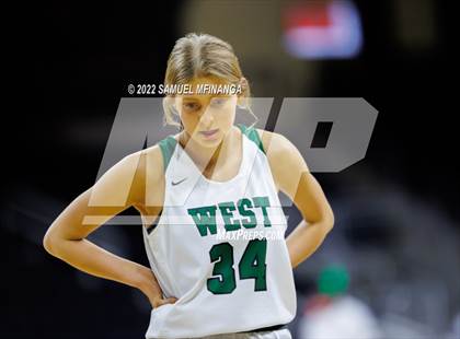 Thumbnail 3 in Millard West vs. Omaha Northwest photogallery.