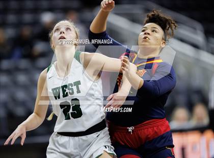 Thumbnail 2 in Millard West vs. Omaha Northwest photogallery.