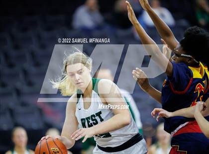 Thumbnail 3 in Millard West vs. Omaha Northwest photogallery.