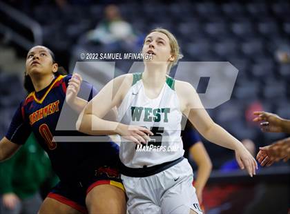 Thumbnail 3 in Millard West vs. Omaha Northwest photogallery.