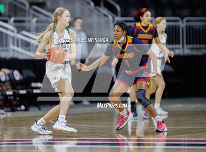 Thumbnail 2 in Millard West vs. Omaha Northwest photogallery.
