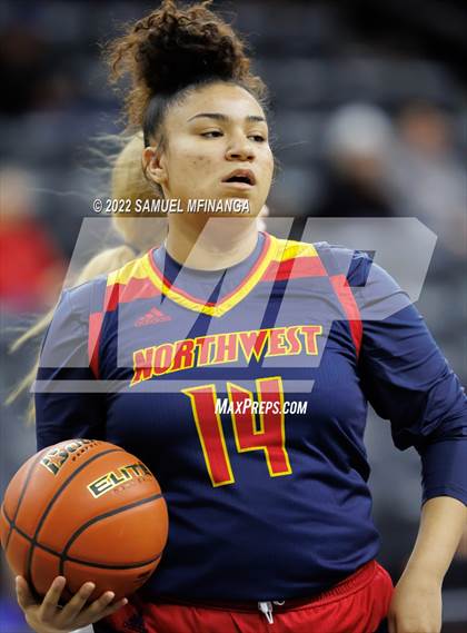 Thumbnail 3 in Millard West vs. Omaha Northwest photogallery.