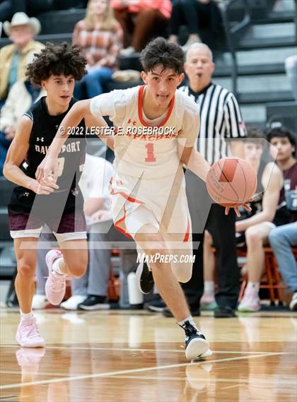 Thumbnail 2 in Davenport vs Gonzales photogallery.