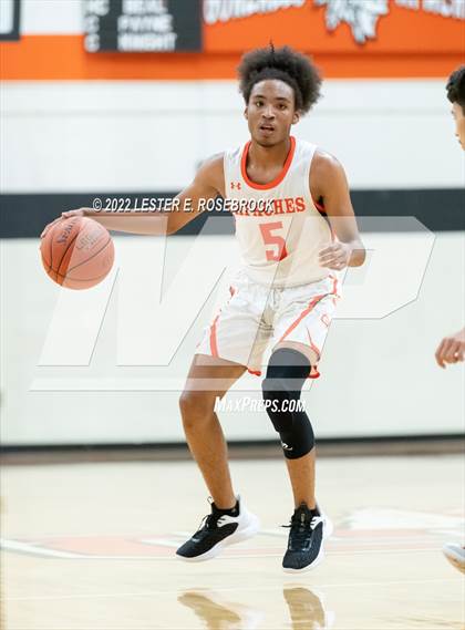 Thumbnail 3 in Davenport vs Gonzales photogallery.