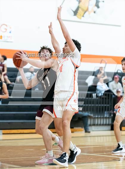 Thumbnail 2 in Davenport vs Gonzales photogallery.