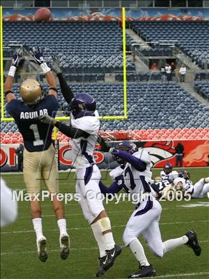 Thumbnail 3 in Douglas County vs. Mullen (5A State Final) photogallery.