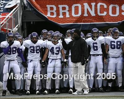 Thumbnail 2 in Douglas County vs. Mullen (5A State Final) photogallery.