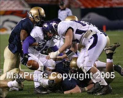 Thumbnail 1 in Douglas County vs. Mullen (5A State Final) photogallery.