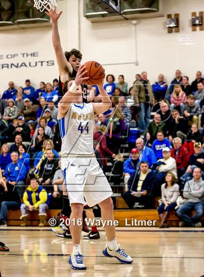 Thumbnail 1 in Holy Cross vs Newport Central Catholic (All A Classic Regional Final) photogallery.