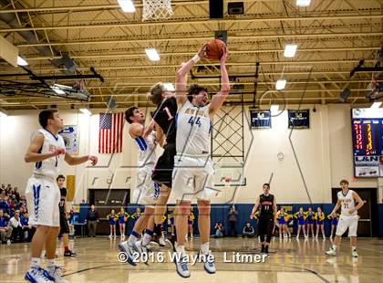 Thumbnail 2 in Holy Cross vs Newport Central Catholic (All A Classic Regional Final) photogallery.