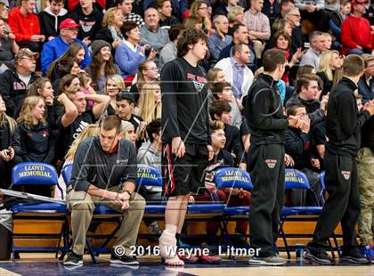 Thumbnail 3 in Holy Cross vs Newport Central Catholic (All A Classic Regional Final) photogallery.