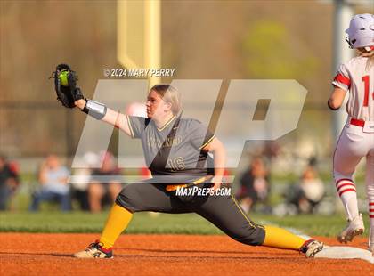 Thumbnail 3 in Shenango @ Neshannock photogallery.