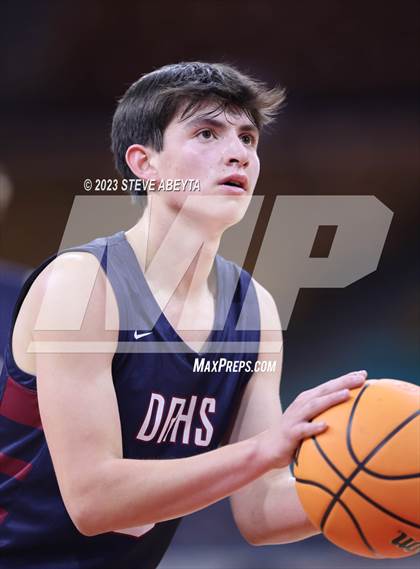 Thumbnail 3 in Mesa Ridge vs. Dakota Ridge (CHSAA 5A Great 8) photogallery.