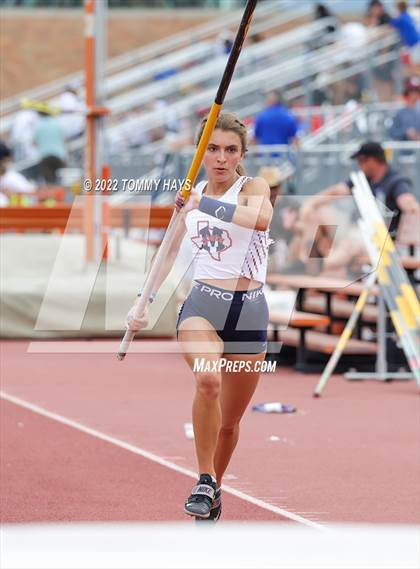 Thumbnail 3 in UIL 5A State Track Meet photogallery.
