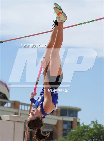 Thumbnail 1 in UIL 5A State Track Meet photogallery.