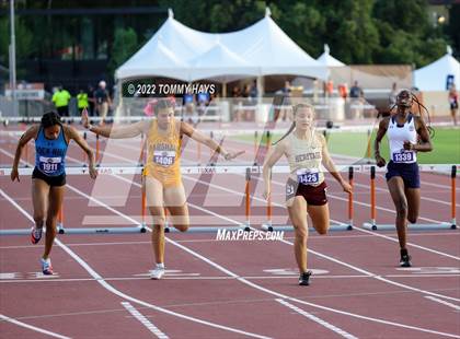 Thumbnail 2 in UIL 5A State Track Meet photogallery.