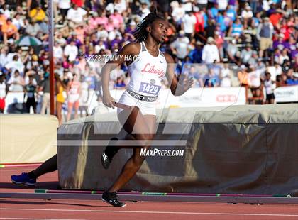 Thumbnail 2 in UIL 5A State Track Meet photogallery.