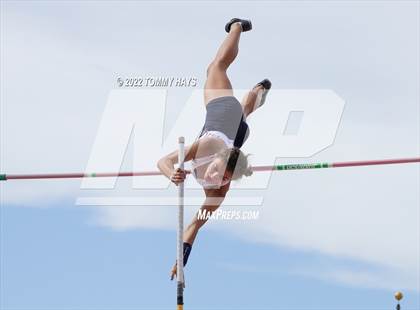 Thumbnail 2 in UIL 5A State Track Meet photogallery.