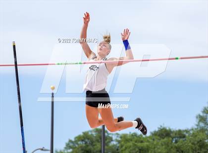 Thumbnail 1 in UIL 5A State Track Meet photogallery.