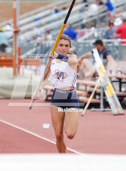 Thumbnail 1 in UIL 5A State Track Meet photogallery.
