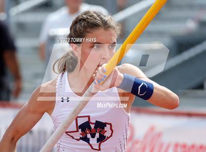 Thumbnail 1 in UIL 5A State Track Meet photogallery.