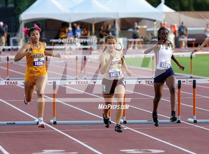 Thumbnail 2 in UIL 5A State Track Meet photogallery.
