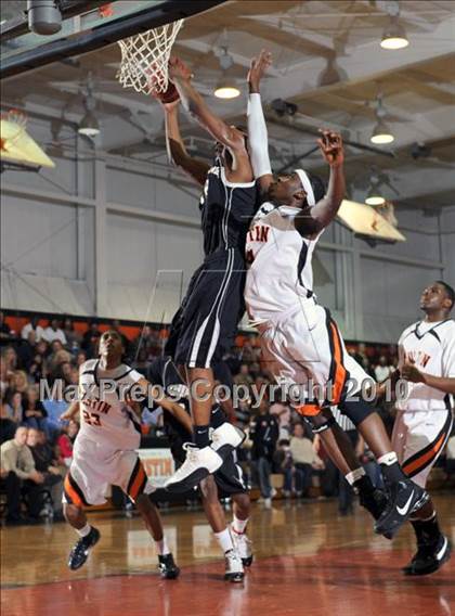 Thumbnail 3 in Sparkman @ Austin photogallery.