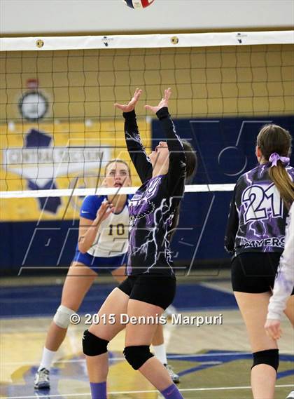 Thumbnail 2 in Mission Oak vs. Bakersfield Christian (CIF Central D3 Final) photogallery.