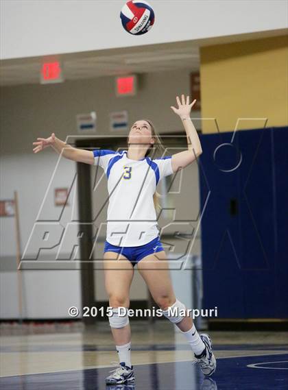 Thumbnail 3 in Mission Oak vs. Bakersfield Christian (CIF Central D3 Final) photogallery.