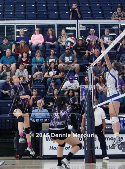 Thumbnail 1 in Mission Oak vs. Bakersfield Christian (CIF Central D3 Final) photogallery.