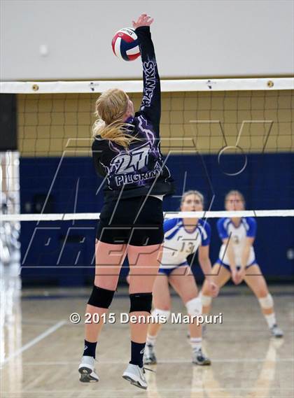 Thumbnail 1 in Mission Oak vs. Bakersfield Christian (CIF Central D3 Final) photogallery.