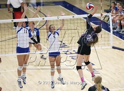 Thumbnail 3 in Mission Oak vs. Bakersfield Christian (CIF Central D3 Final) photogallery.