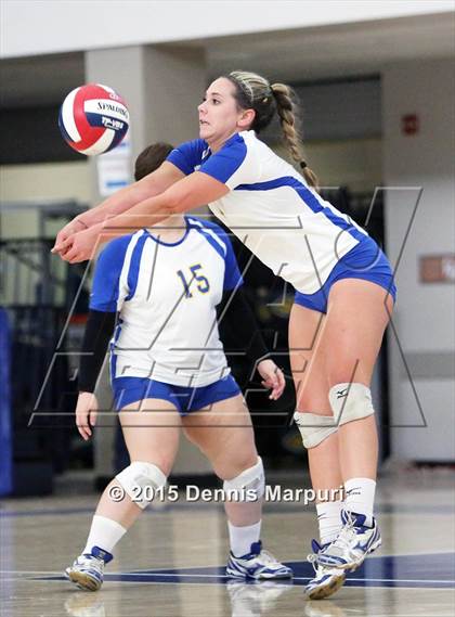 Thumbnail 1 in Mission Oak vs. Bakersfield Christian (CIF Central D3 Final) photogallery.