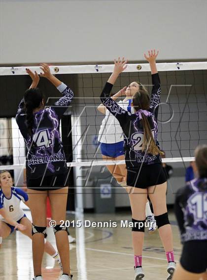 Thumbnail 3 in Mission Oak vs. Bakersfield Christian (CIF Central D3 Final) photogallery.