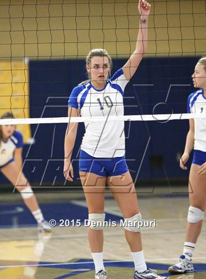 Thumbnail 1 in Mission Oak vs. Bakersfield Christian (CIF Central D3 Final) photogallery.