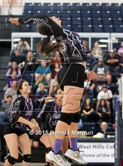 Thumbnail 2 in Mission Oak vs. Bakersfield Christian (CIF Central D3 Final) photogallery.