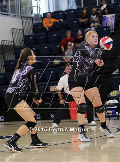 Thumbnail 2 in Mission Oak vs. Bakersfield Christian (CIF Central D3 Final) photogallery.