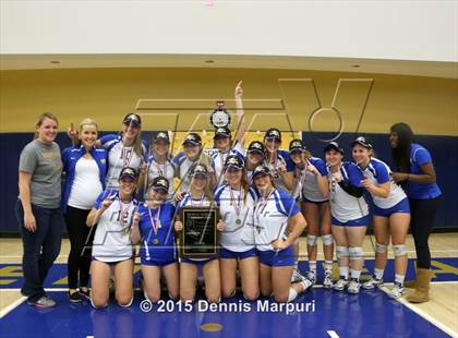 Thumbnail 1 in Mission Oak vs. Bakersfield Christian (CIF Central D3 Final) photogallery.