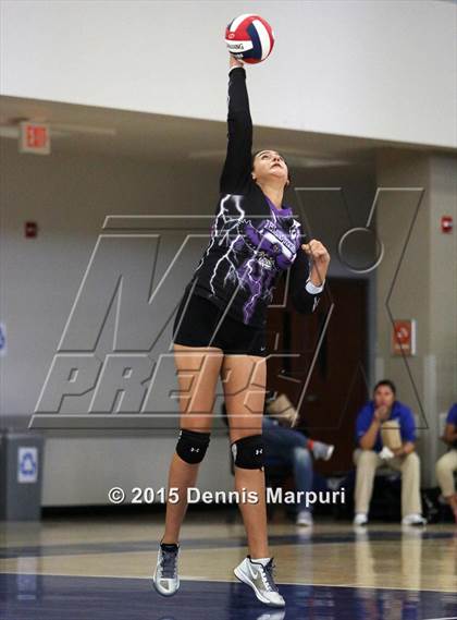 Thumbnail 2 in Mission Oak vs. Bakersfield Christian (CIF Central D3 Final) photogallery.
