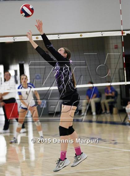 Thumbnail 3 in Mission Oak vs. Bakersfield Christian (CIF Central D3 Final) photogallery.