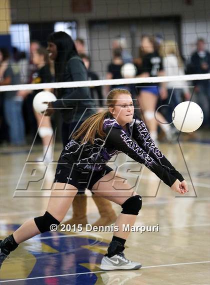 Thumbnail 1 in Mission Oak vs. Bakersfield Christian (CIF Central D3 Final) photogallery.