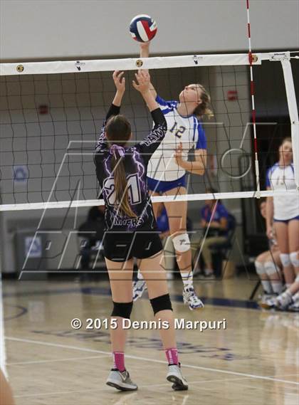 Thumbnail 3 in Mission Oak vs. Bakersfield Christian (CIF Central D3 Final) photogallery.