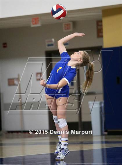 Thumbnail 3 in Mission Oak vs. Bakersfield Christian (CIF Central D3 Final) photogallery.