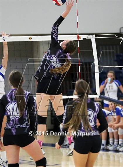 Thumbnail 1 in Mission Oak vs. Bakersfield Christian (CIF Central D3 Final) photogallery.