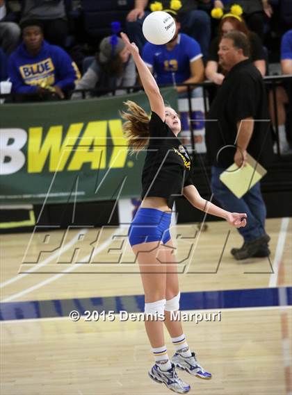 Thumbnail 3 in Mission Oak vs. Bakersfield Christian (CIF Central D3 Final) photogallery.