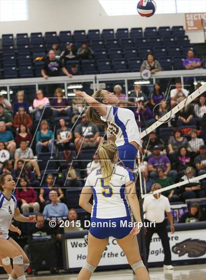Thumbnail 3 in Mission Oak vs. Bakersfield Christian (CIF Central D3 Final) photogallery.