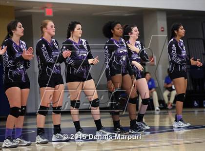 Thumbnail 2 in Mission Oak vs. Bakersfield Christian (CIF Central D3 Final) photogallery.
