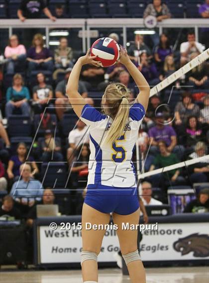 Thumbnail 2 in Mission Oak vs. Bakersfield Christian (CIF Central D3 Final) photogallery.