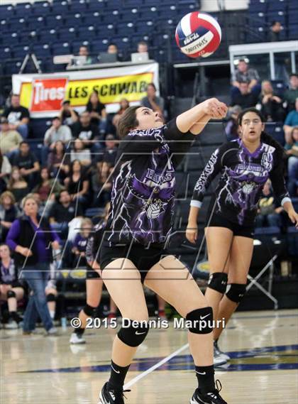 Thumbnail 3 in Mission Oak vs. Bakersfield Christian (CIF Central D3 Final) photogallery.